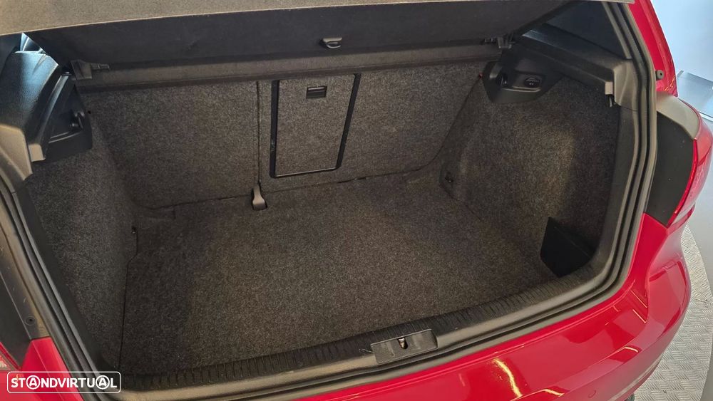 VW Golf 2.0 TSi GTI DSG - 25