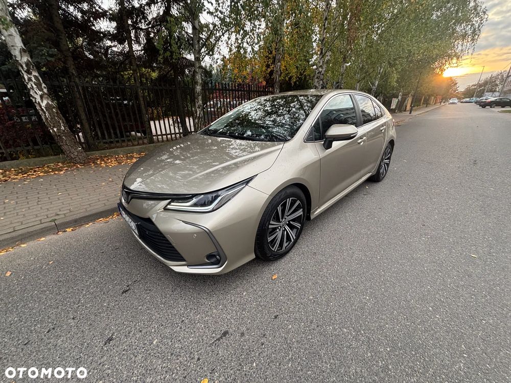 Toyota Corolla 1.8 Hybrid Executive - 2