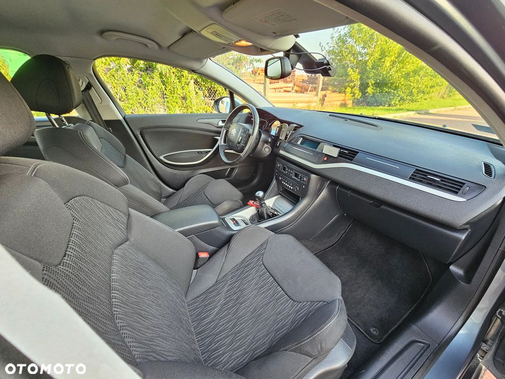 Citroën C5 2.0 HDi Confort - 8
