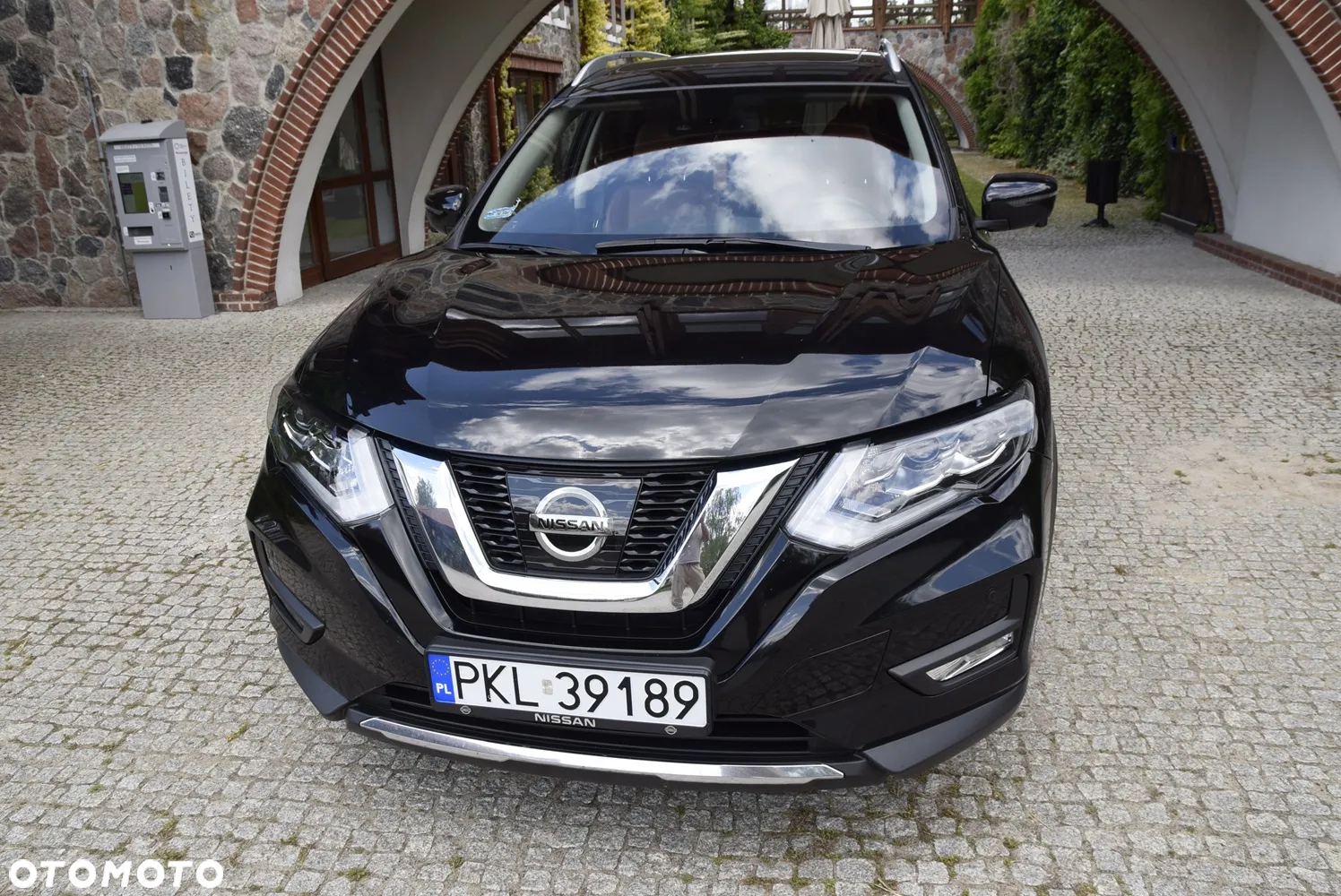 Nissan Rogue - 13