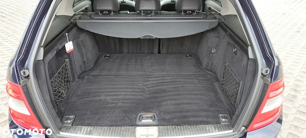 Mercedes-Benz Klasa C - 36