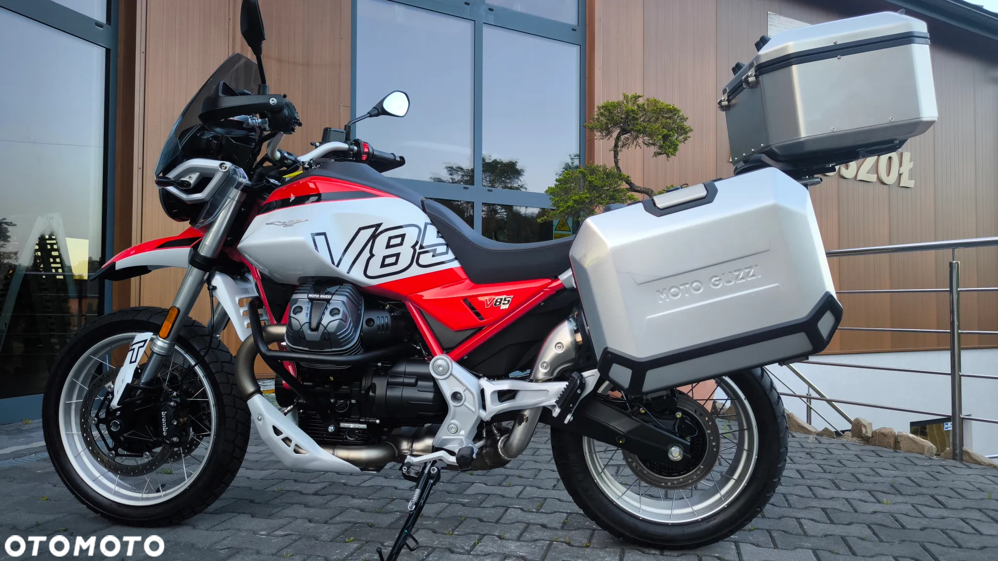 Moto Guzzi V85 - 5