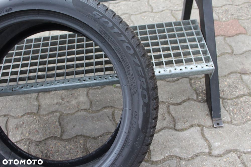 1x 245/45R19 102V XL PIRELLI WINTER SOTTOZERO 3 BMW RSC 18r 5,5mm - 5