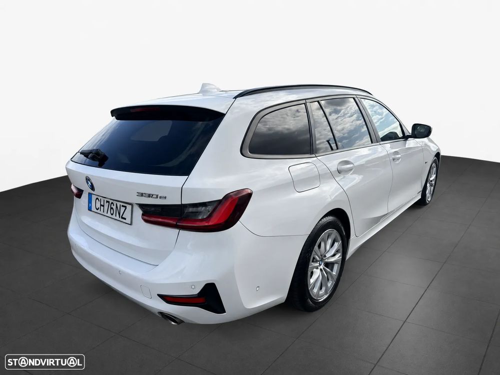 BMW 330 - 4