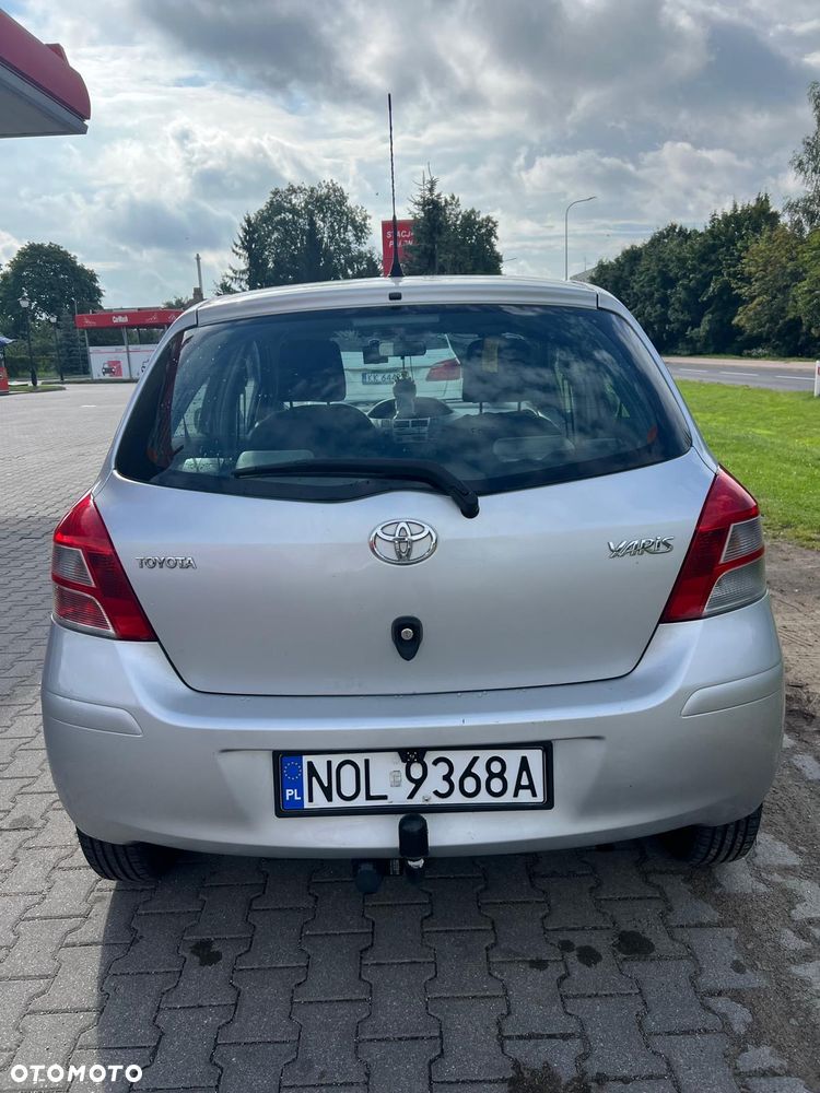 Toyota Yaris 1.0 Premium - 3