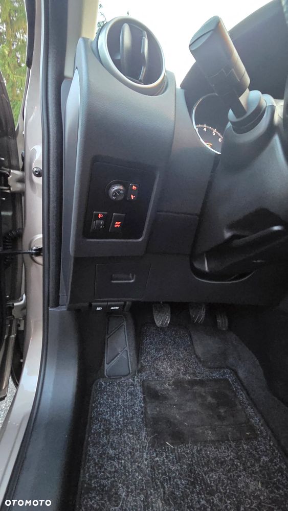 Nissan Qashqai - 14