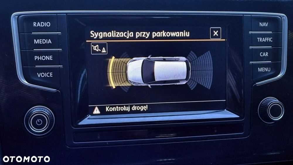 Volkswagen Golf - 18