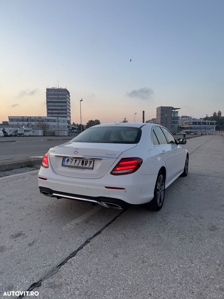 Mercedes-Benz E - 5