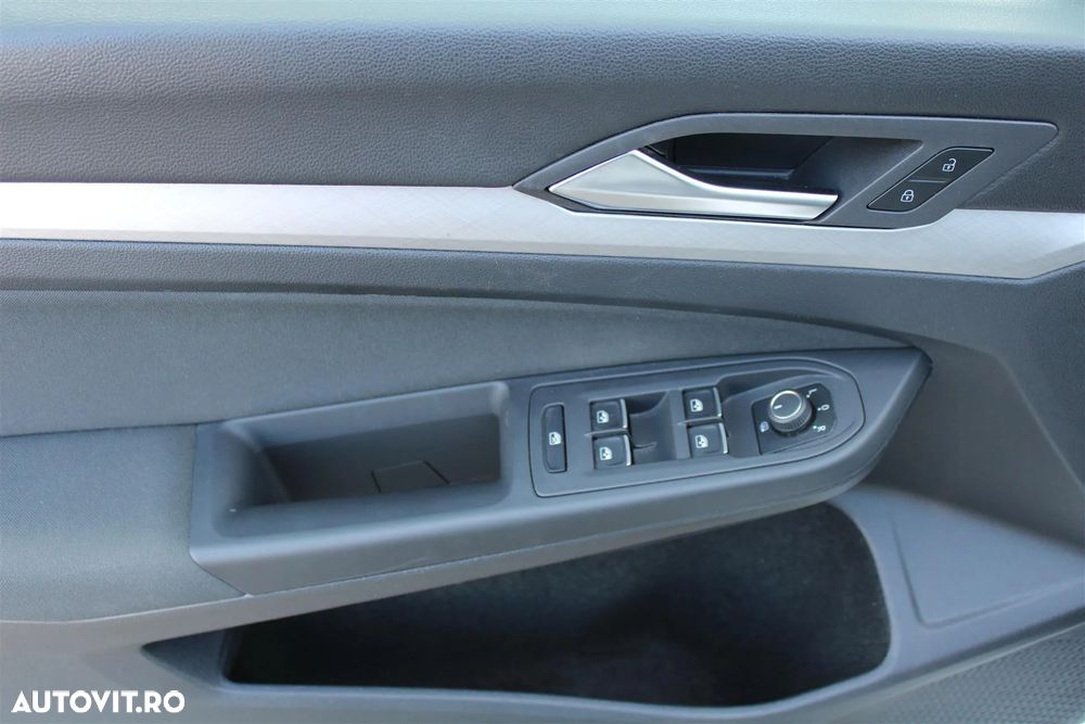 Volkswagen Golf 2.0 TDI DSG Life - 9