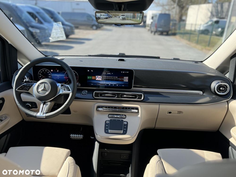 Mercedes-Benz Klasa V - 9