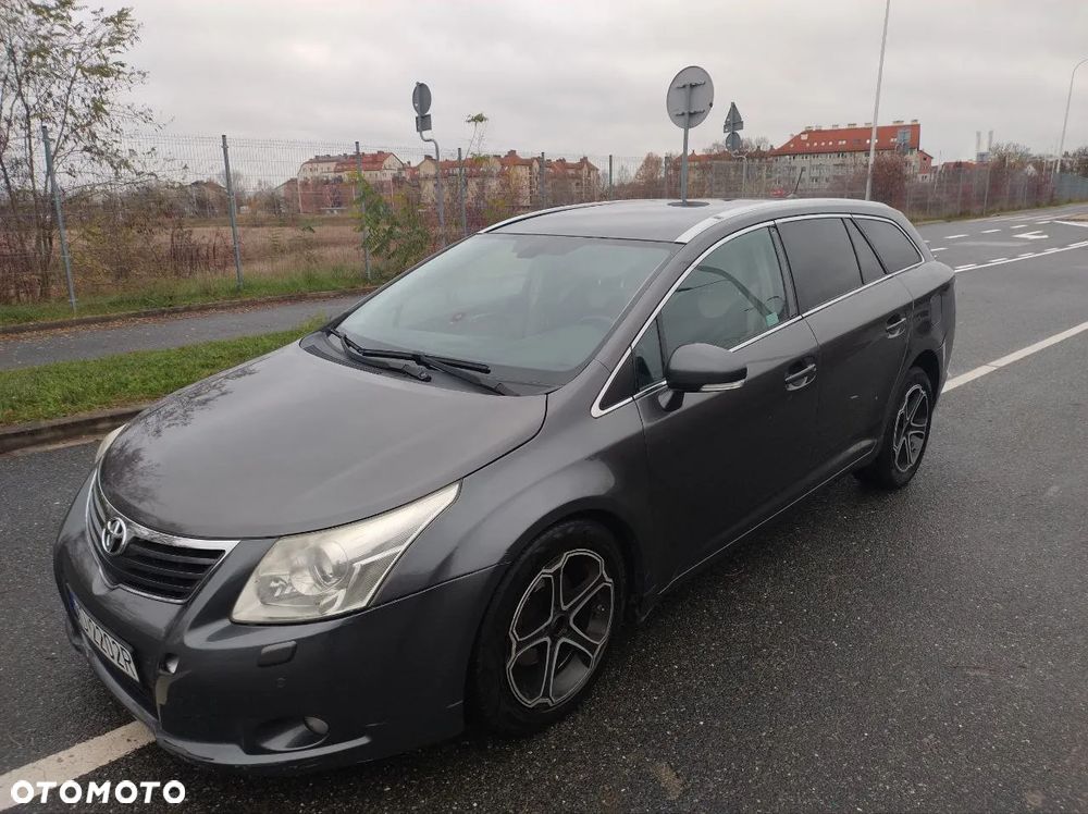 Toyota Avensis 2.0 D-4D Premium - 14