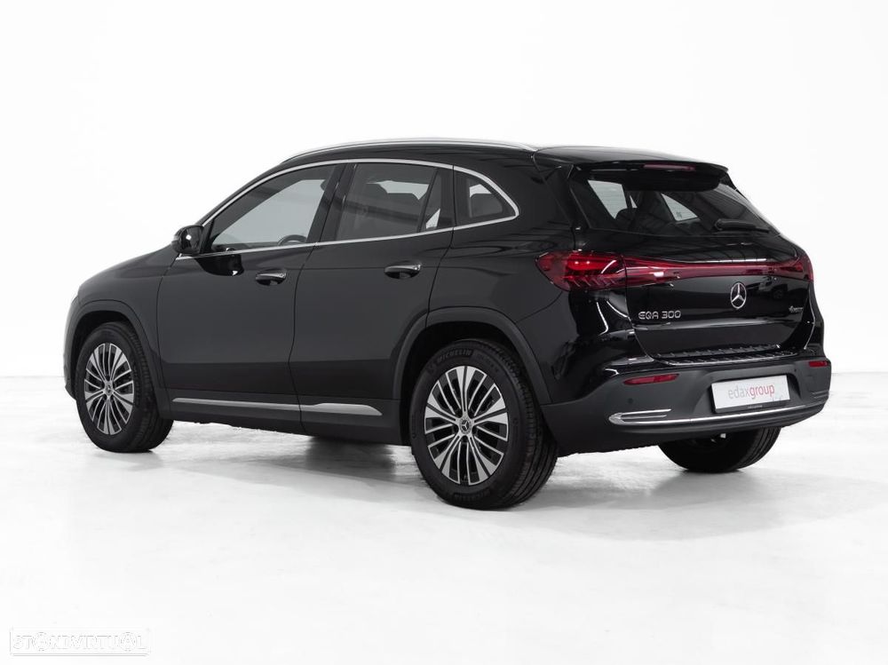 Mercedes-Benz EQA 300 4Matic - 4