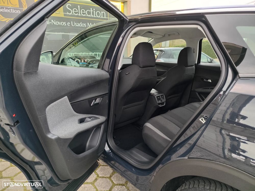 Peugeot 3008 PureTech 130 Stop & Start GPF Allure - 18