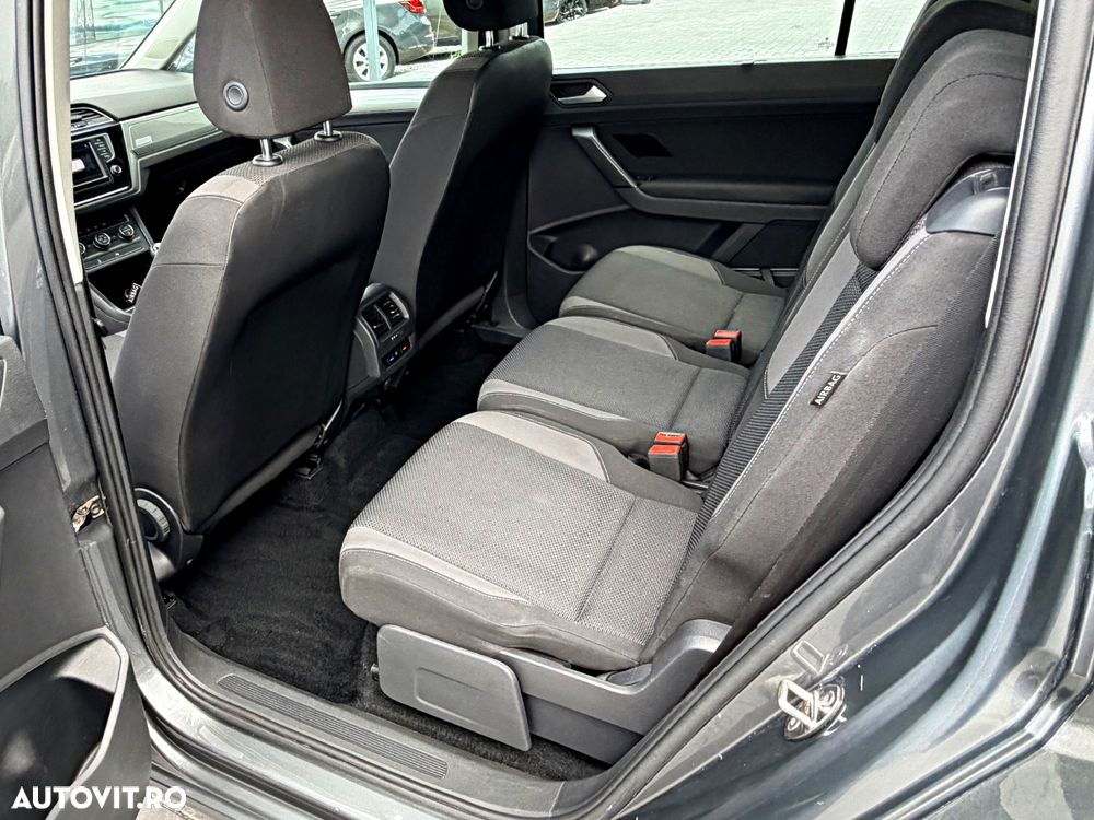 Volkswagen Touran 1.4 TSI STYLE - 9