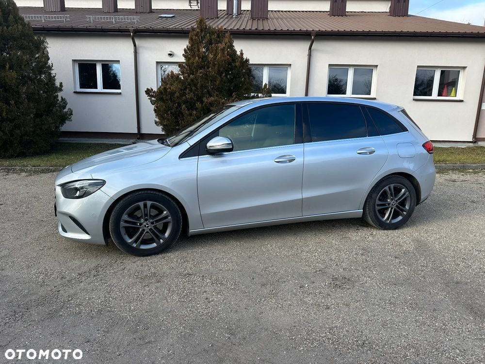 Mercedes-Benz Klasa B 200 d 8G-DCT - 13