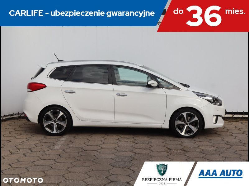 Kia Carens - 7
