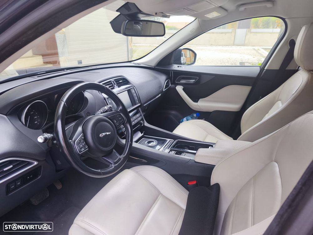 Jaguar F-Pace 20d AWD Aut. R-Sport - 6