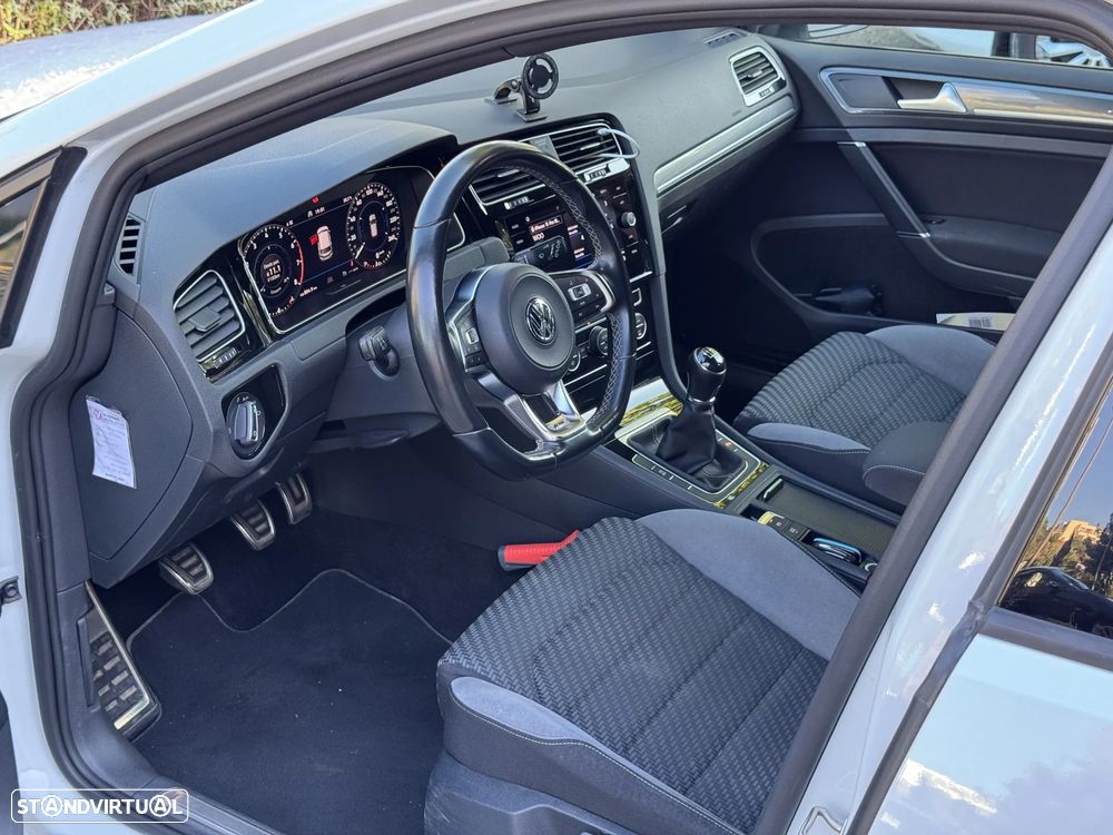 VW Golf 1.5 TSI R-Line - 9