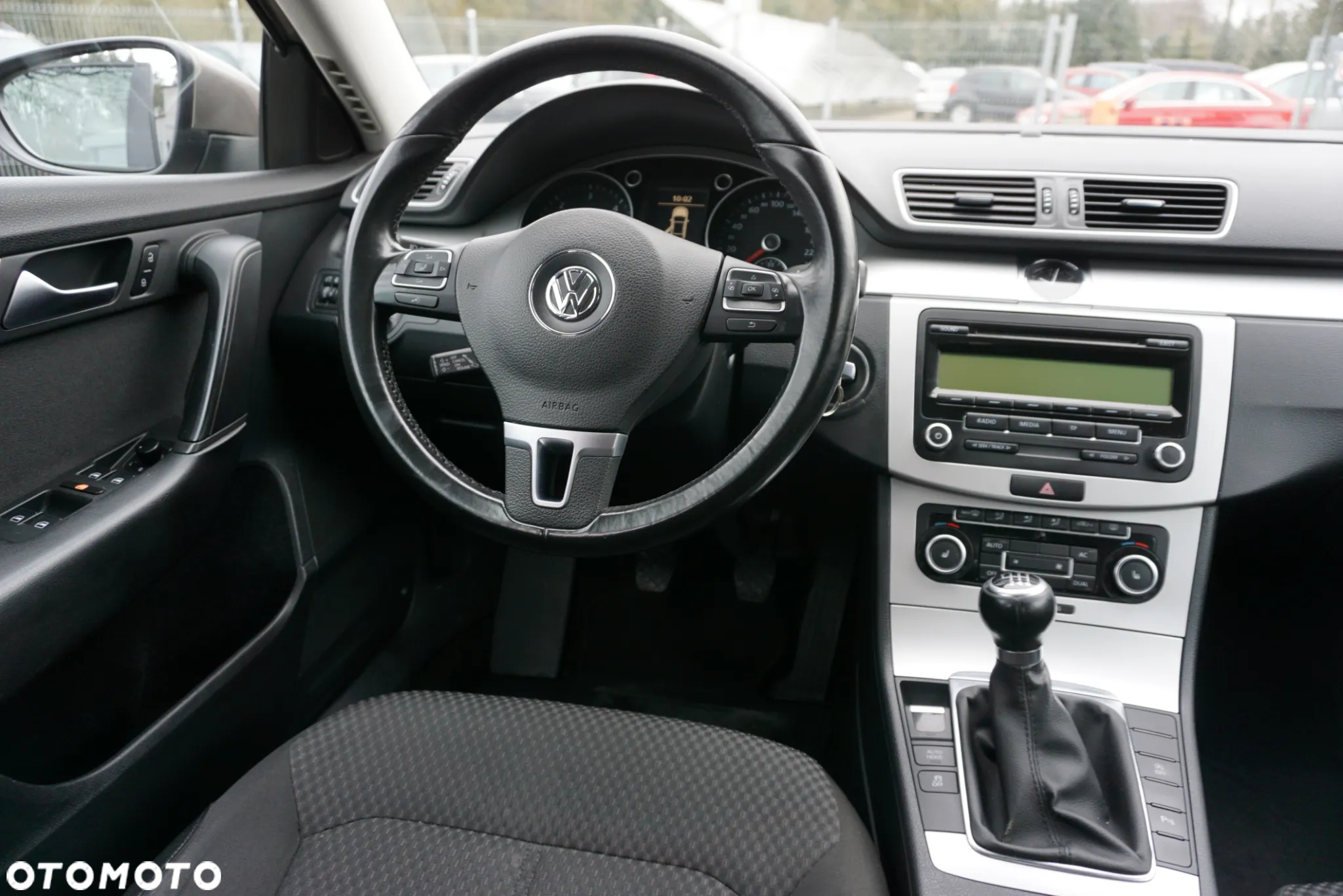 Volkswagen Passat 1.6 TDI DPF BlueMotion - 13