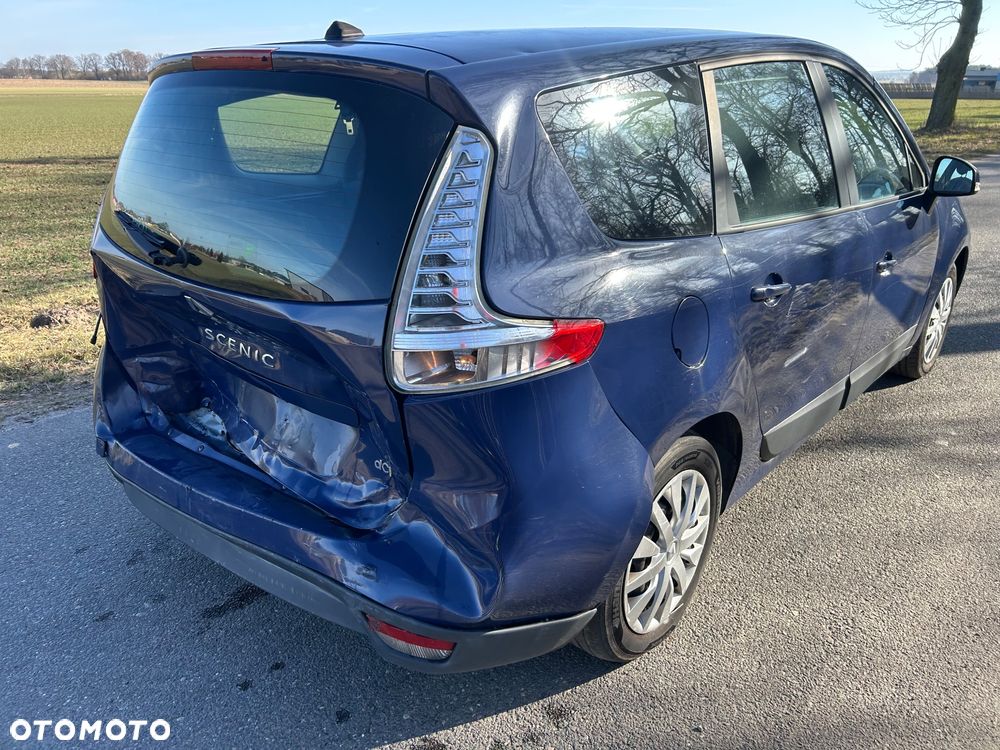 Renault Grand Scenic - 17