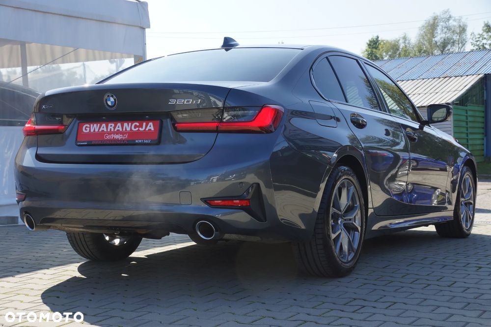 BMW Seria 3 320d xDrive Sport Line - 9