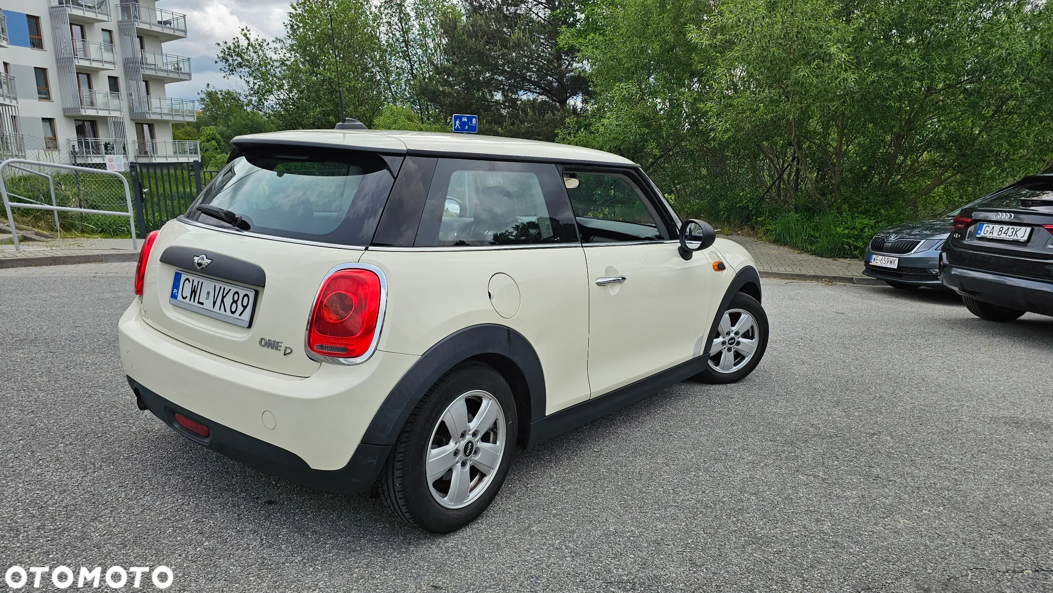 MINI ONE D - 5
