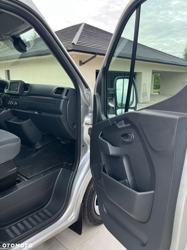 Renault Master - 24
