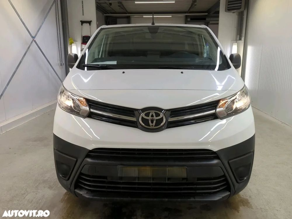 Toyota proace - 1