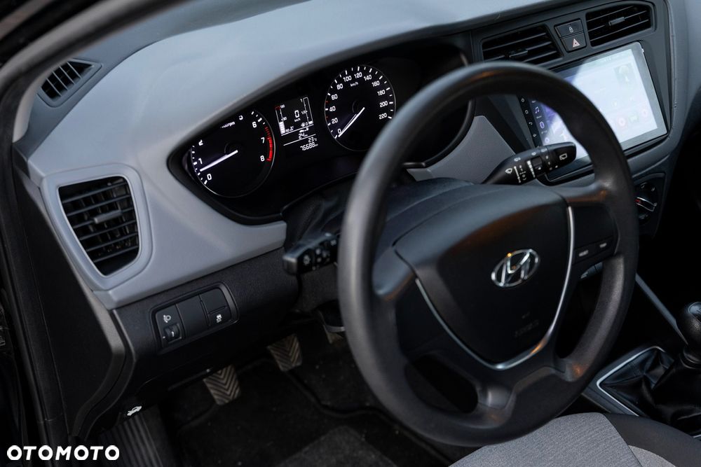 Hyundai i20 1.2 Select - 11