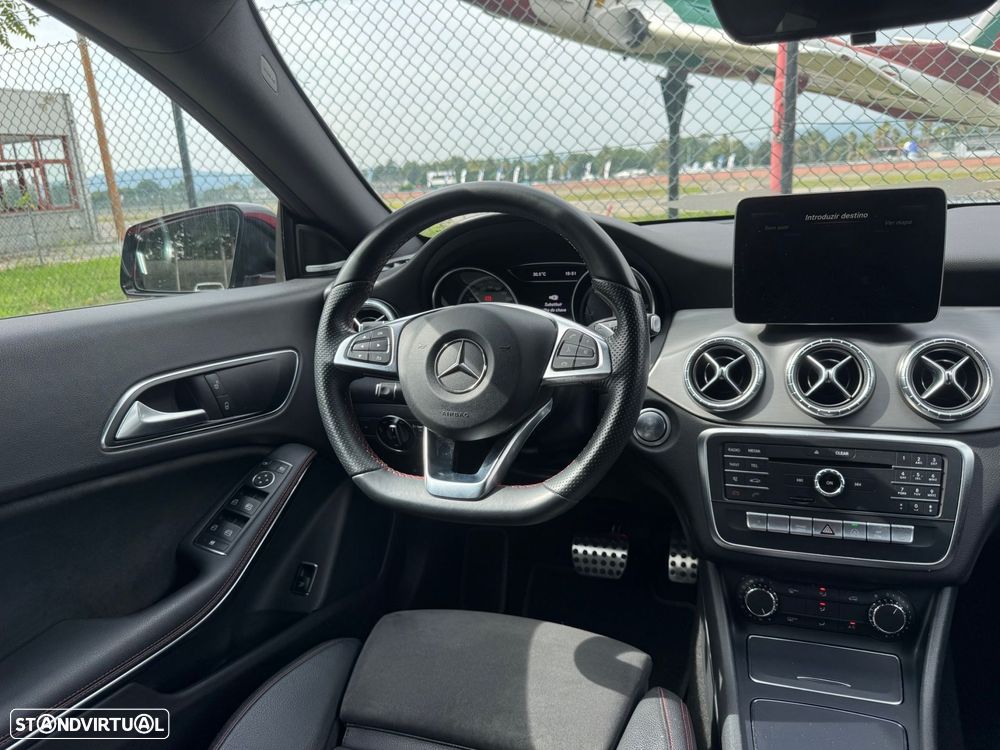 Mercedes-Benz CLA 220 d AMG Line Aut. — fotografia 14