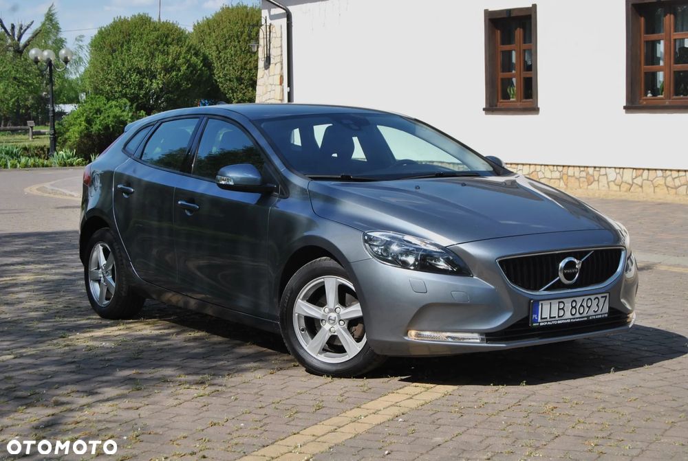 Volvo V40 D2 Drive-E Summum - 2