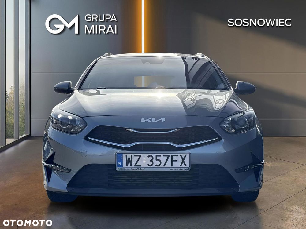 Kia Ceed - 8