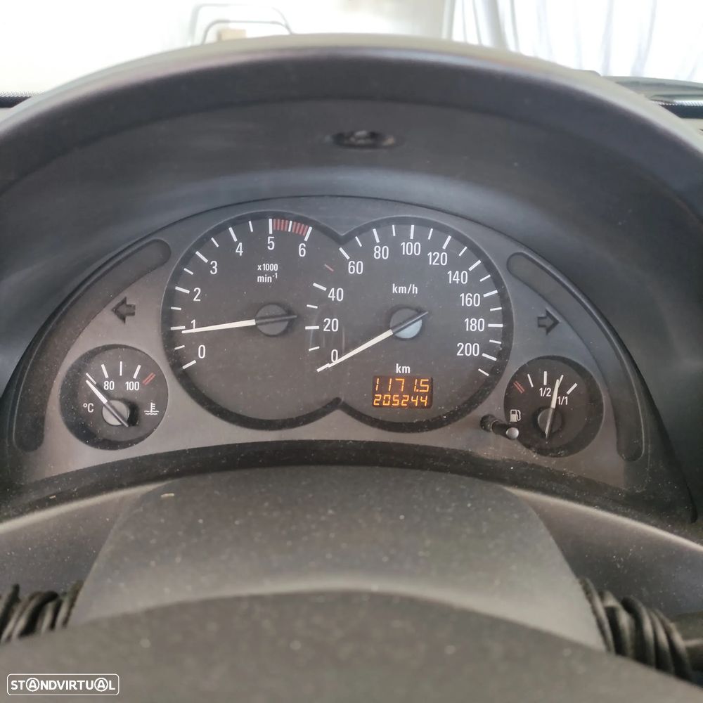 Opel Corsa - 10