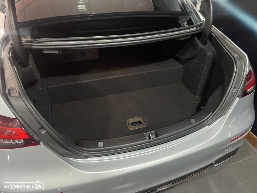 Mercedes-Benz E 300 de AMG Line - 8