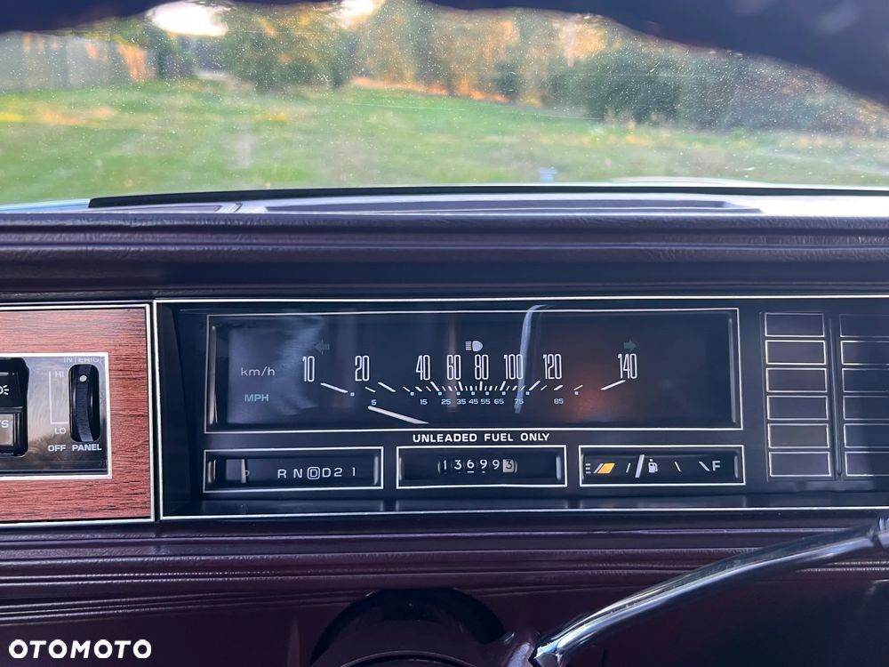 Oldsmobile Supreme - 19