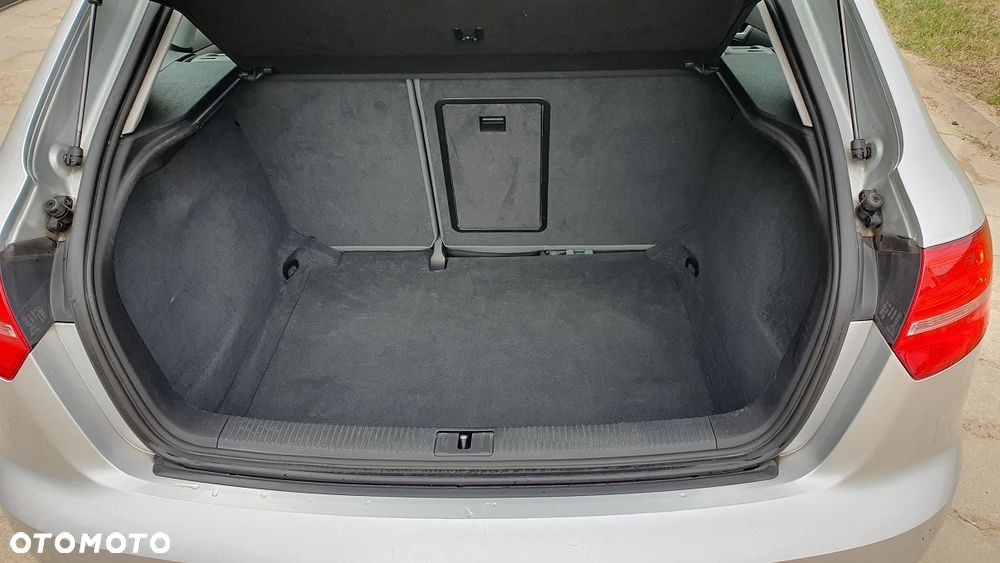 Audi A3 Sportback 2.0 TDI Attraction - 16