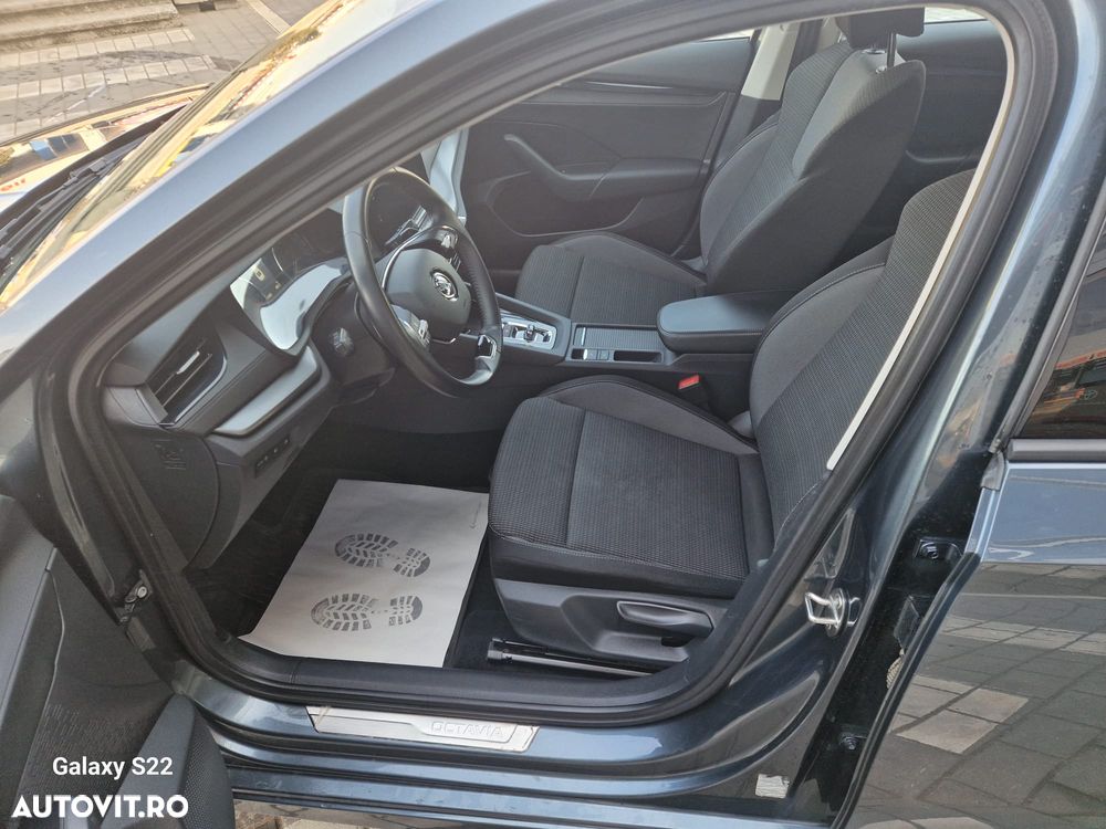 Skoda Octavia 2.0 TDI DSG Ambition - 9