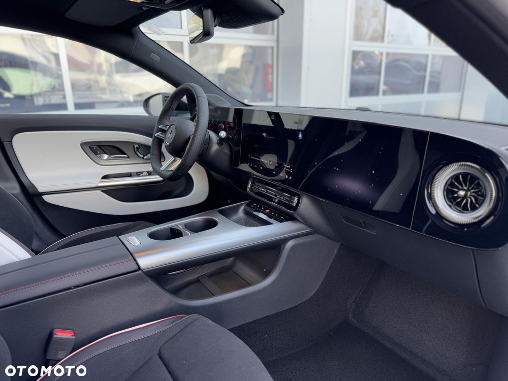 Mercedes-Benz CLA 200 mHEV 4-Matic 8G-DCT - 18