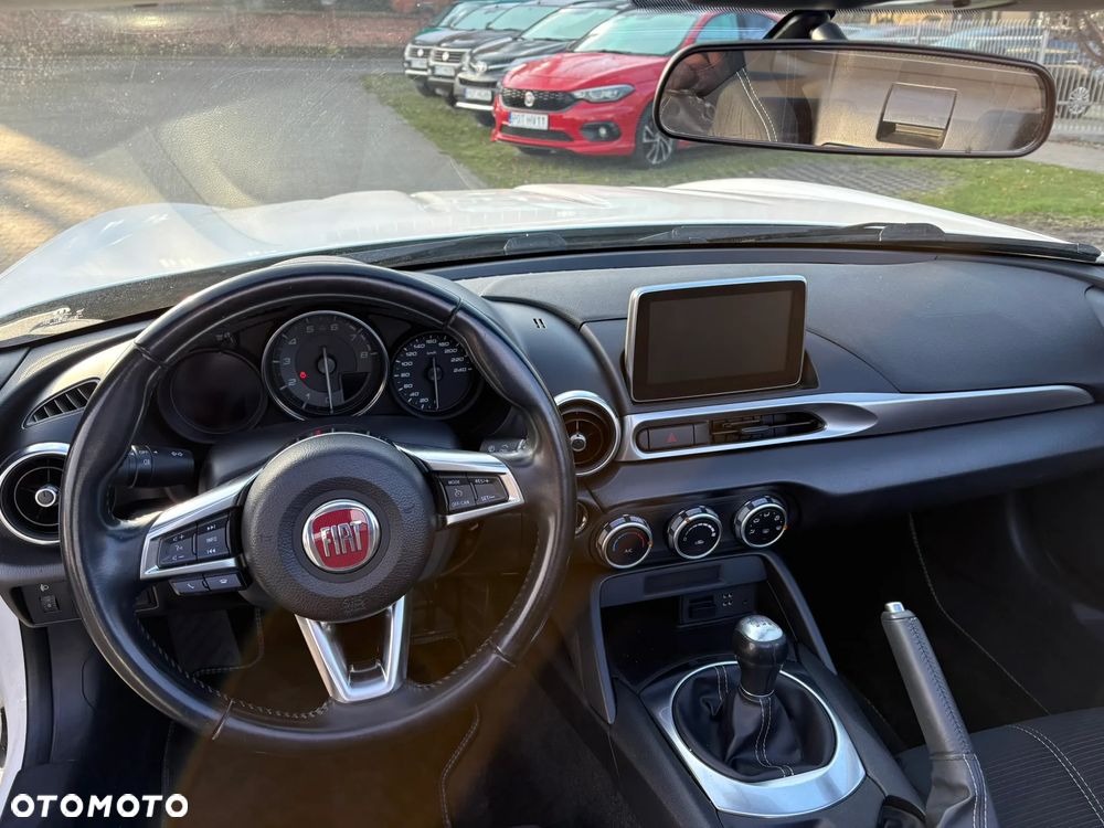 Fiat 124 Spider 1.4 MultiAir Turbo - 11