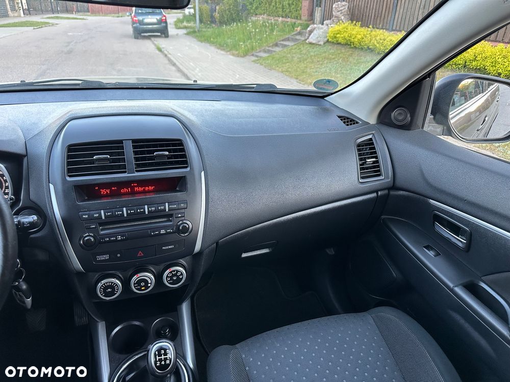 Mitsubishi ASX 1.6 Instyle AS&G - 17