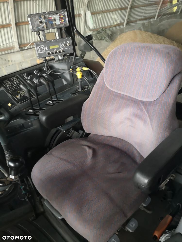 New Holland M 135 - 5