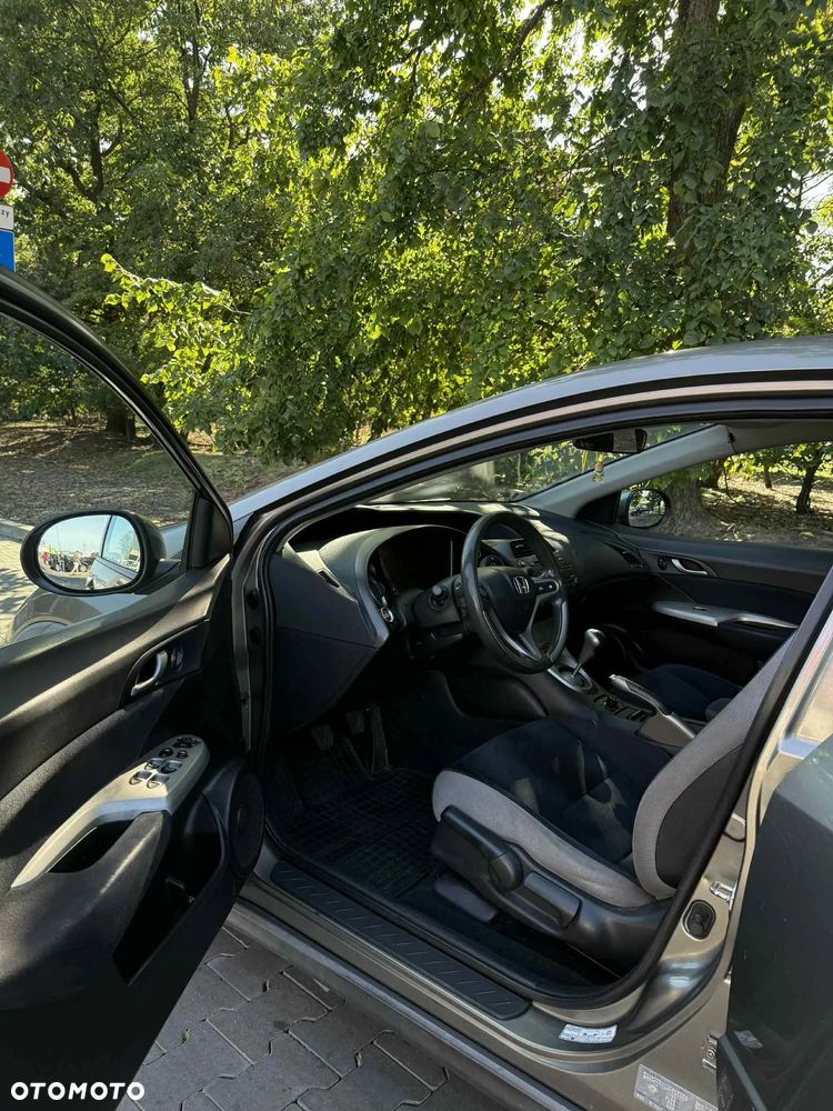 Honda Civic 1.8 Comfort - 21