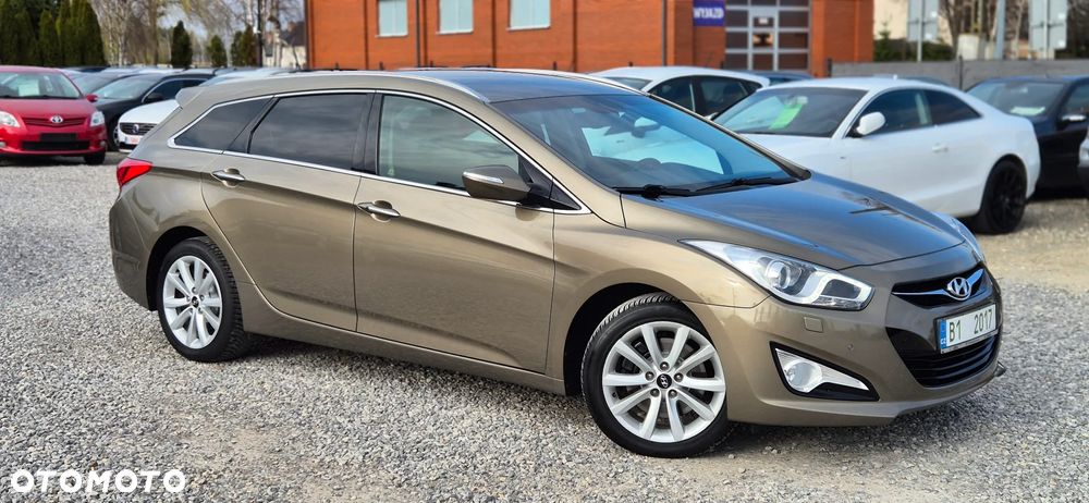 Hyundai i40 i40cw 1.7 CRDi Fifa World Cup Edition - 16