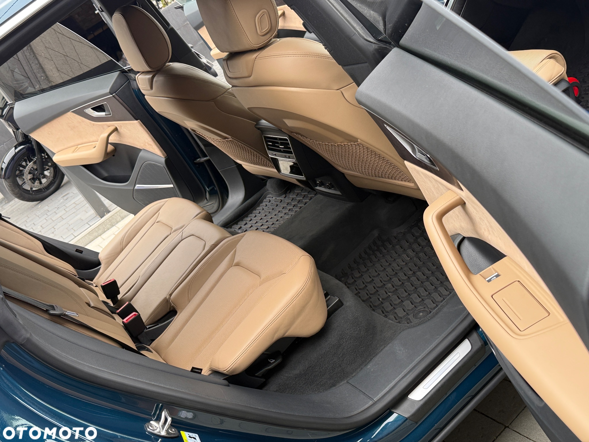 Audi Q8 - 8