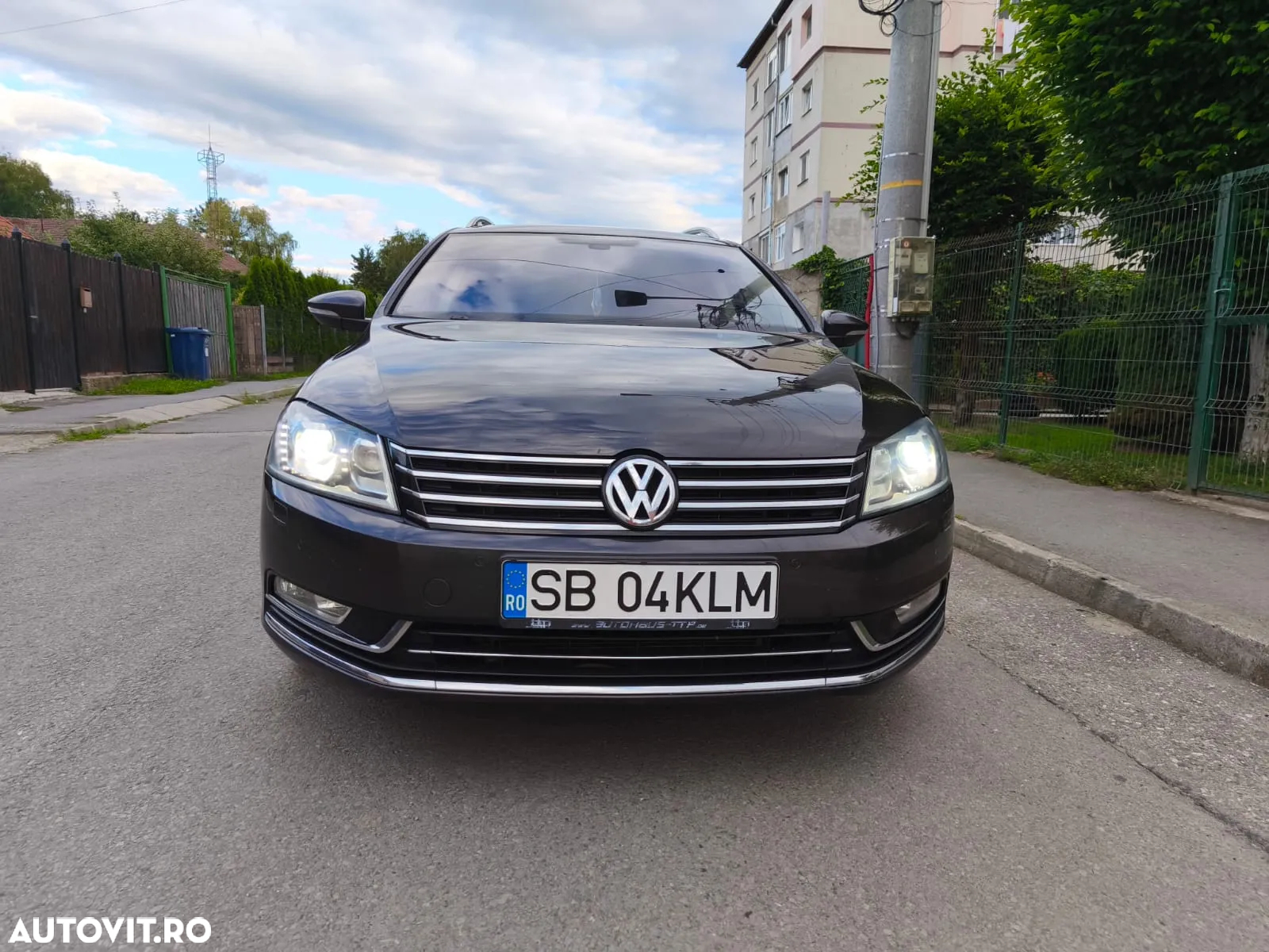 Volkswagen Passat Variant 2.0 TDI DSG BlueMotion Technology Highline - 8