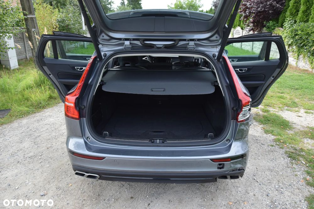 Volvo V60 D3 AWD Geartronic Momentum - 21