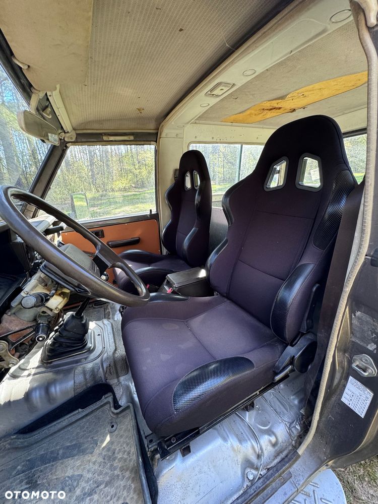 Toyota Land Cruiser LJ70 Turbo - 11