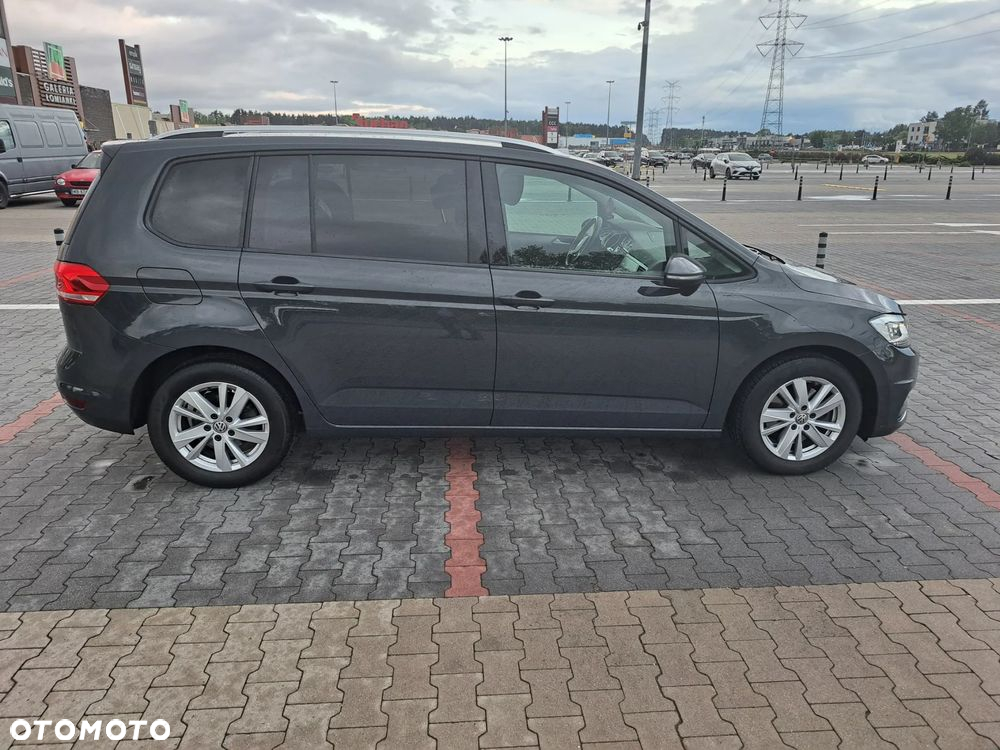 Volkswagen Touran 2.0 TDI BMT Comfortline DSG - 9