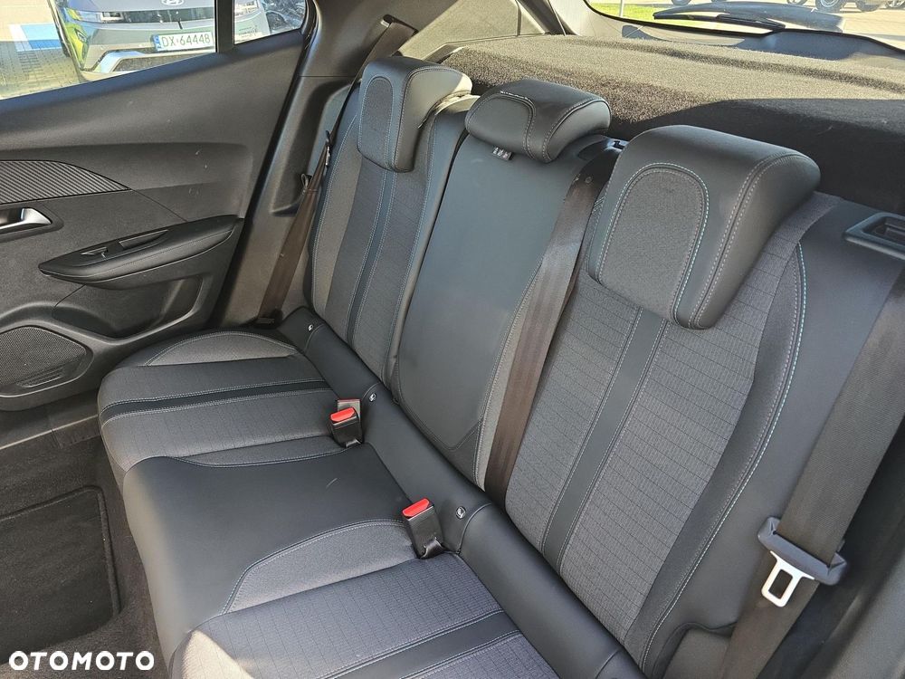 Peugeot 2008 1.5 BlueHDi Allure S&S EAT8 - 13