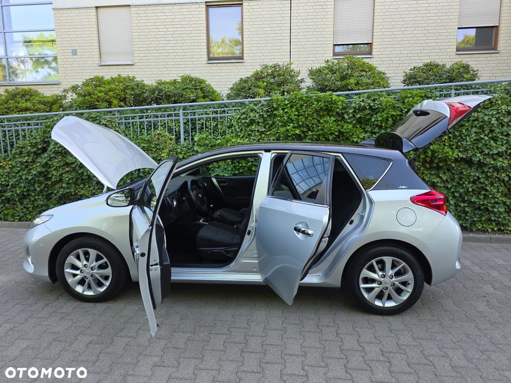 Toyota Auris - 10